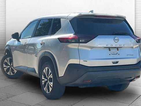 Used 2022 Nissan Rogue SV AWD/4WD image 4