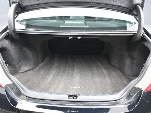 Used 2016 Toyota Camry SE w/ Protection Package (Q2) FWD image 42