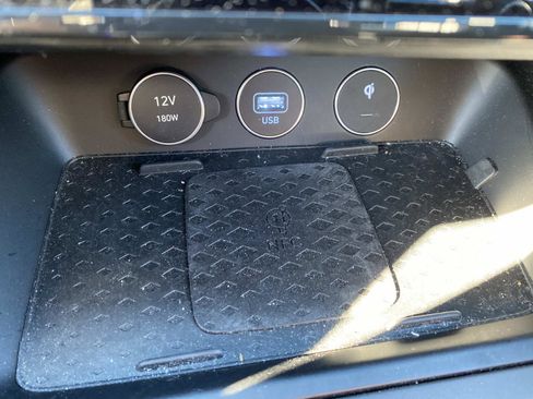 Used 2025 Genesis G70 3.3T Advanced w/ Sport Prestige Package image 11