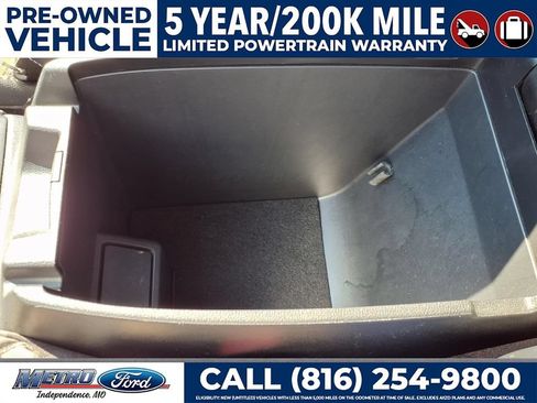 Certified 2022 Ford Escape Titanium AWD/4WD image 17
