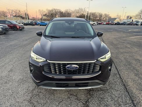 Used 2023 Ford Escape Platinum image 11