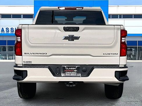 New 2026 Chevrolet Silverado 1500 Custom image 4