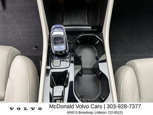 Used 2024 Volvo XC40 B5 Plus w/ Protection Package Premier AWD/4WD image 20