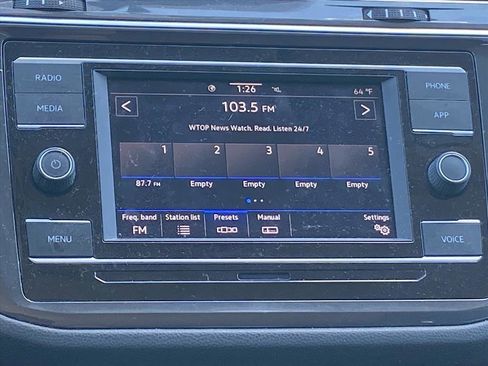 Certified 2022 Volkswagen Tiguan S image 9