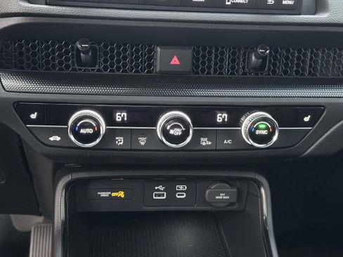 Used 2025 Honda CR-V Sport image 19