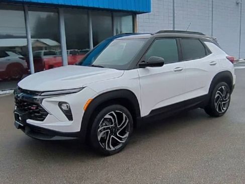 Certified 2025 Chevrolet TrailBlazer RS w/ Convenience Package image 4