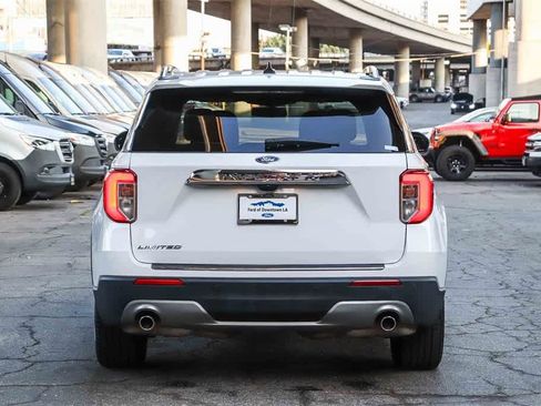 Used 2023 Ford Explorer Limited w/ Equipment Group 301A image 5