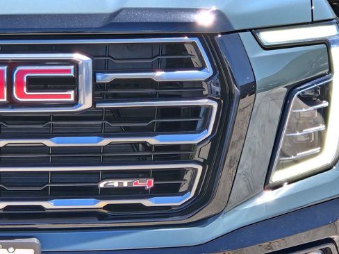 New 2026 GMC Yukon AT4 w/ AT4 Premium Package AWD/4WD image 11