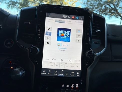 Used 2022 RAM 1500 Laramie image 35