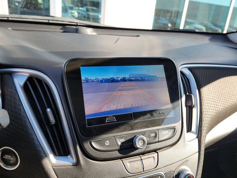 Used 2024 Chevrolet Malibu LT image 18