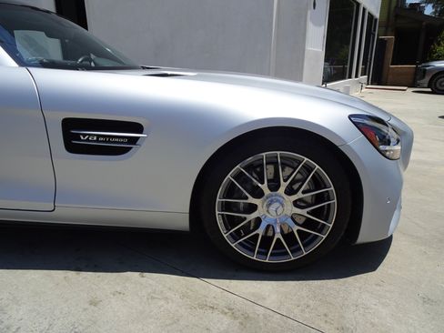 Used 2020 Mercedes-Benz AMG GT Coupe image 10