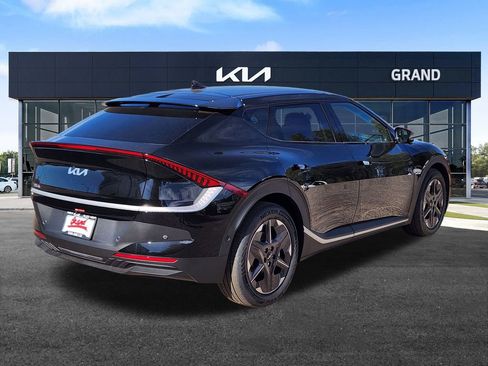 New 2025 Kia EV6 Light w/ Light LR Technology Package AWD/4WD image 5