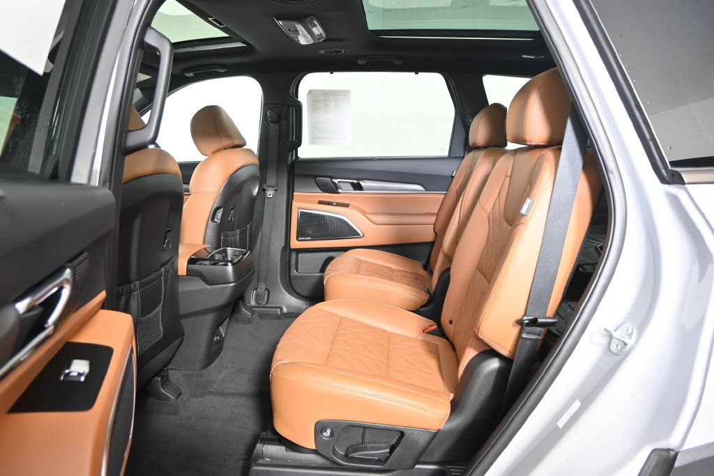 Used 2024 Kia Telluride SX X-Line AWD/4WD image 19