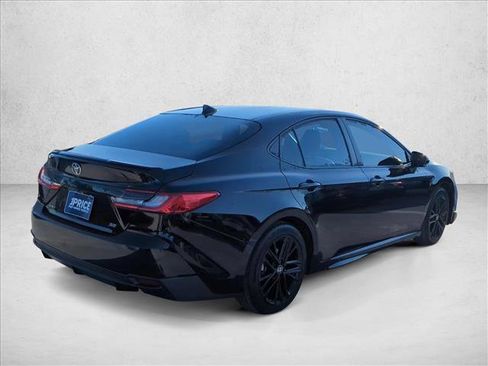 Certified 2026 Toyota Camry SE FWD image 5