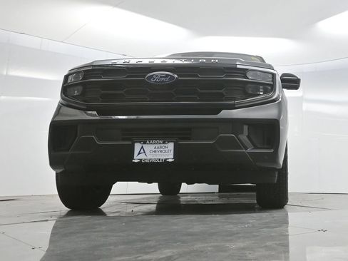 Used 2025 Ford Expedition Max Active RWD image 60