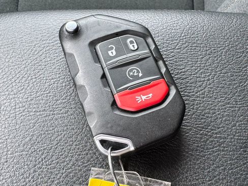 Used 2024 Jeep Wrangler Unlimited Sport AWD/4WD image 32
