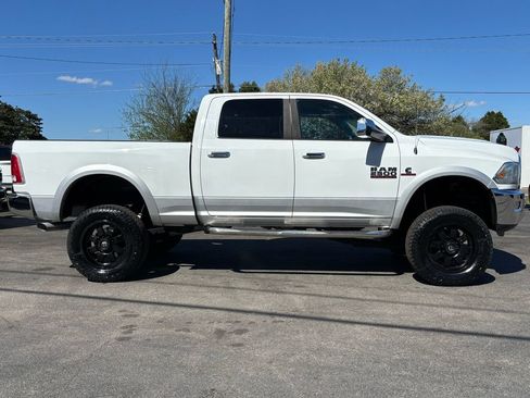 Used 2014 RAM 2500 Laramie AWD/4WD image 3
