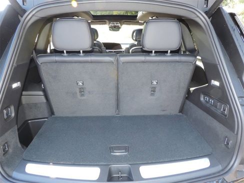 New 2026 Cadillac Vistiq Luxury image 13