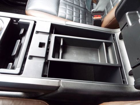 Used 2018 Nissan Titan Platinum Reserve w/ Platinum Utility Package image 38