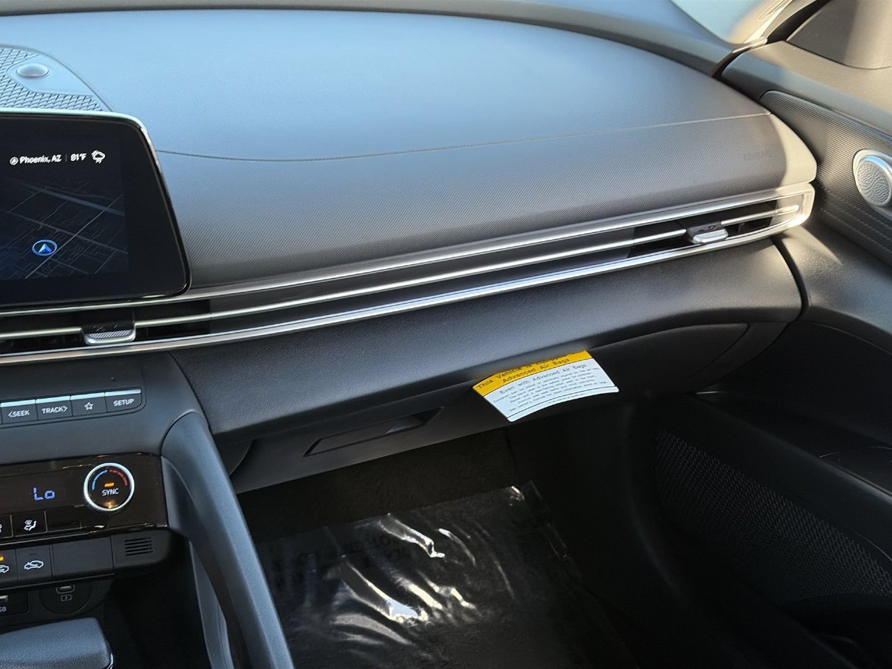 Certified 2024 Hyundai Elantra SEL FWD image 15