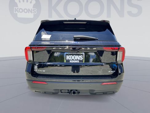 New 2026 Ford Explorer Active AWD/4WD image 5