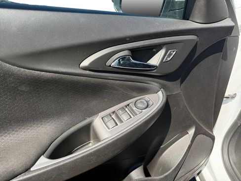 Used 2025 Chevrolet Malibu LT FWD image 18
