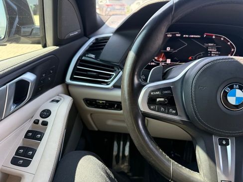 Used 2021 BMW X5 M50i w/ Executive Package image 7