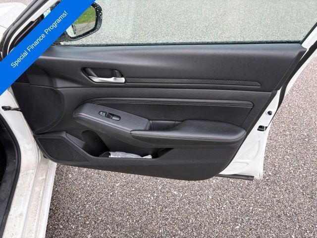 Used 2020 Nissan Altima 2.5 S FWD image 31