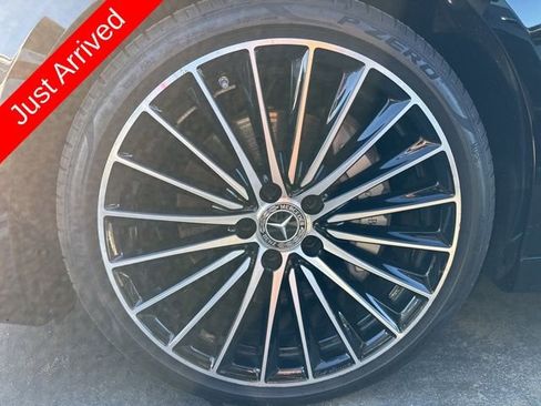 Used 2025 Mercedes-Benz C 300 Sedan image 12