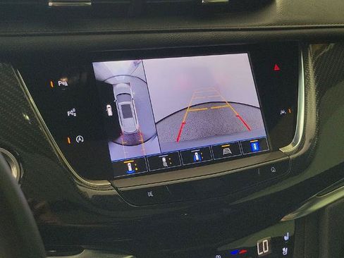 Used 2024 Cadillac XT6 Sport w/ Technology Package AWD/4WD image 30