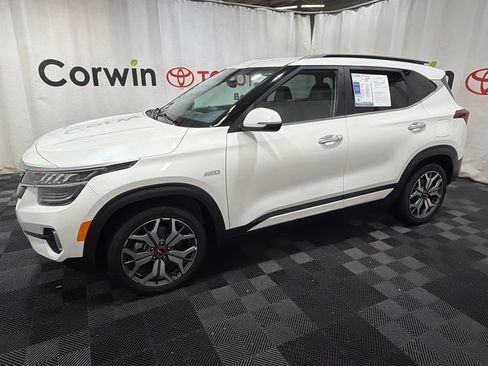 Used 2022 Kia Seltos SX AWD/4WD image 4