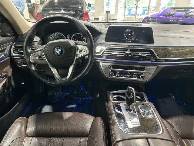 Used 2016 BMW 740i w/ Executive Package 2 RWD image 40