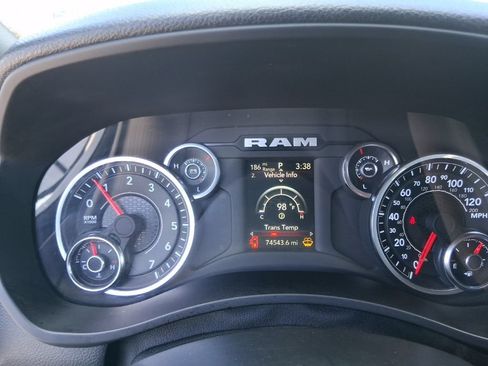 Used 2024 RAM 2500 Tradesman w/ Chrome Appearance Group AWD/4WD image 23