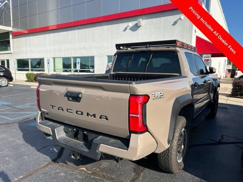 Used 2026 Toyota Tacoma TRD Off-Road AWD/4WD image 6