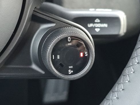 Certified 2025 Porsche 718 Cayman GT4 image 23