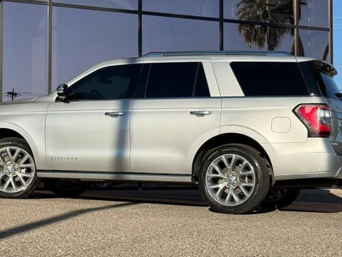 Used 2019 Ford Expedition Platinum AWD/4WD image 6