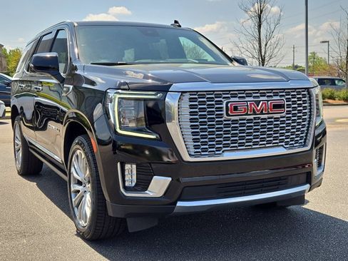 Used 2023 GMC Yukon Denali image 4