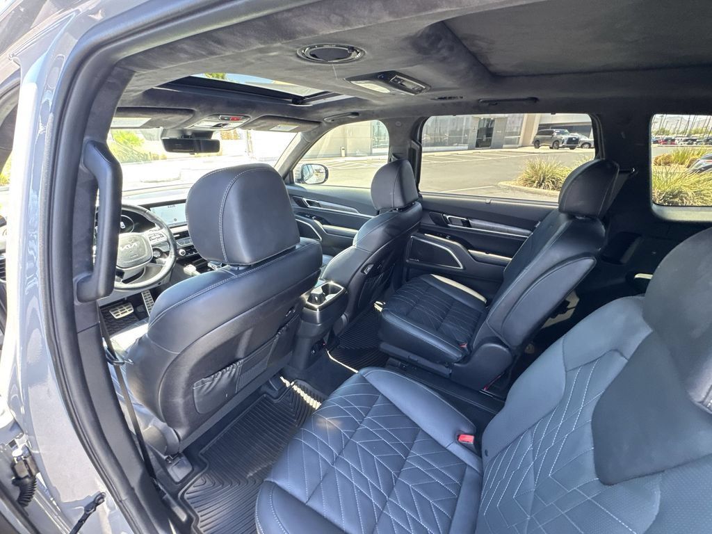 Used 2025 Kia Telluride SX Prestige X-Pro AWD/4WD image 22