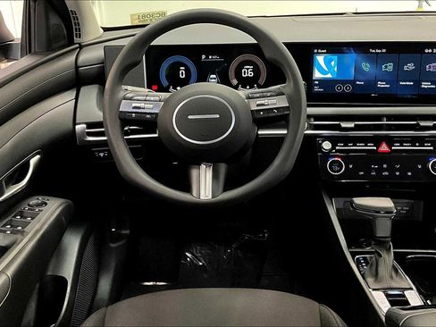 Used 2025 Hyundai Tucson SEL image 8