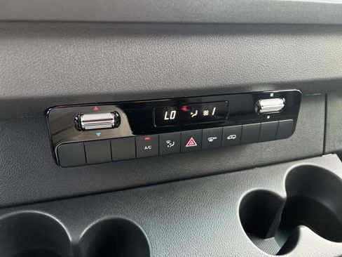 New 2025 Mercedes-Benz Sprinter 2500 image 27