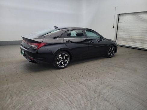 Used 2023 Hyundai Elantra Limited w/ Cargo Package image 10