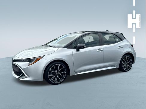 Used 2020 Toyota Corolla XSE FWD image 3