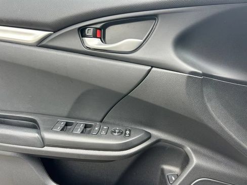 Used 2020 Honda Civic Sport image 9