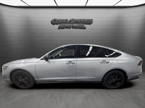 Certified 2025 Honda Accord SE image 2