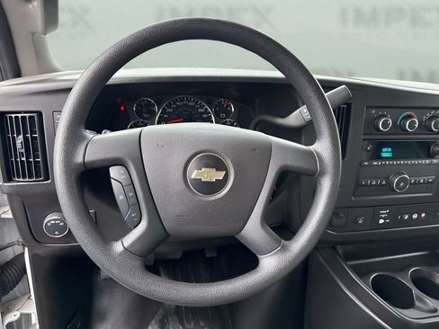 Used 2024 Chevrolet Express 3500 w/ Power Convenience Package RWD image 13