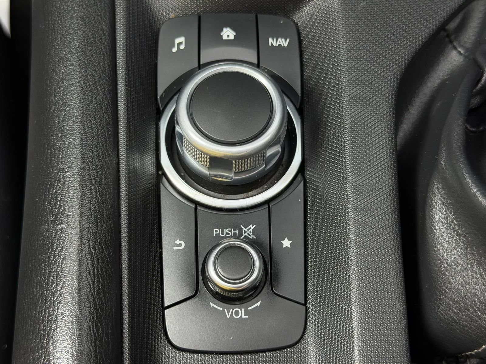 Used 2022 MAZDA MX-5 Miata RF Grand Touring RWD image 28