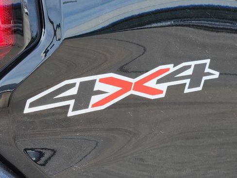 Used 2023 Chevrolet Colorado LT w/ LT Convenience Package II image 12