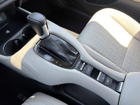 New 2026 Honda HR-V LX image 18