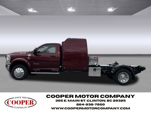 Used 2024 RAM 5500 SLT w/ Quick Order Package 2YG SLT image 4