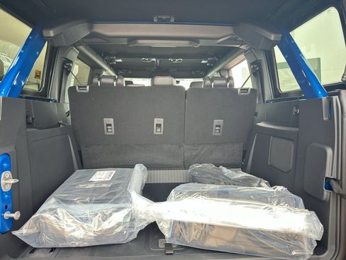 New 2026 Ford Bronco Badlands image 35